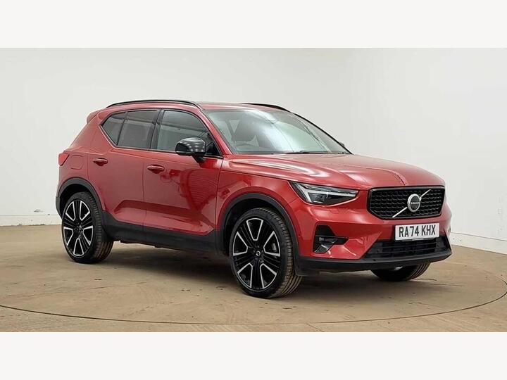 Volvo XC40 2.0 B3 MHEV Ultra Dark DCT Auto Euro 6 (s/s) 5dr