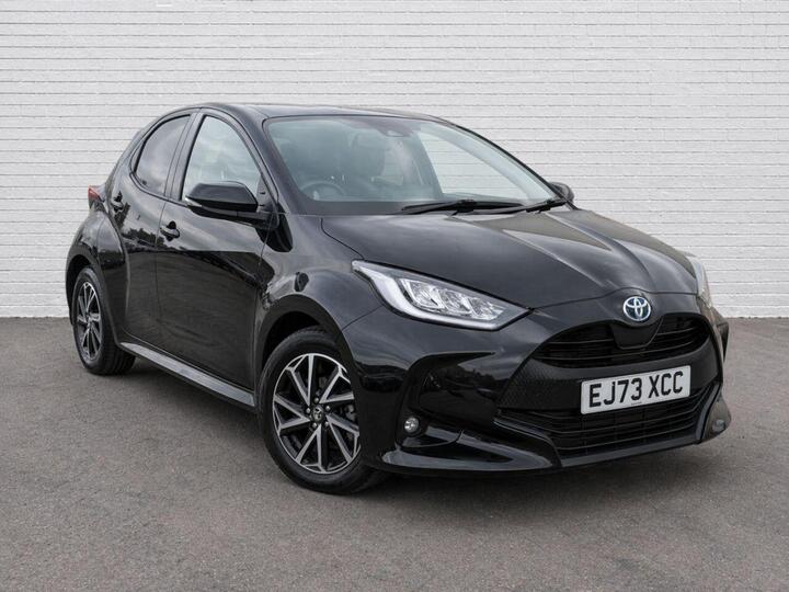 Toyota YARIS 1.5 VVT-h Design E-CVT Euro 6 (s/s) 5dr