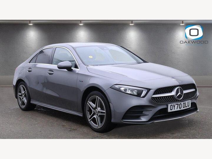 Mercedes-Benz A CLASS 1.3 A250e 15.6kWh AMG Line 8G-DCT Euro 6 (s/s) 4dr