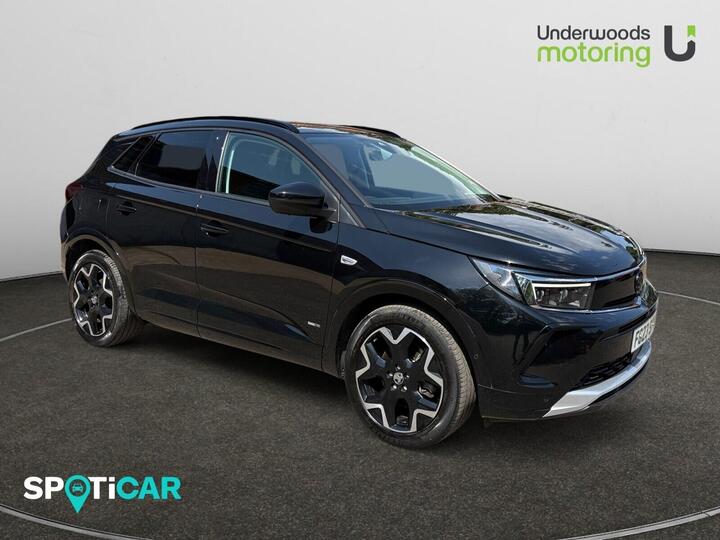 Vauxhall Grandland 1.6 14.2kWh Ultimate Auto Euro 6 (s/s) 5dr