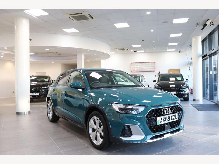 Audi A1 1.0 TFSI 30 Citycarver S Tronic Euro 6 (s/s) 5dr