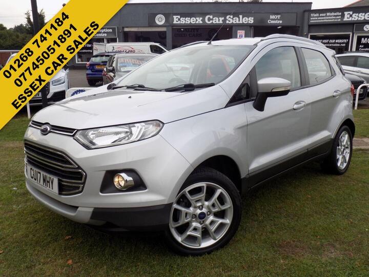 Ford ECOSPORT 1.0T EcoBoost Titanium 2WD Euro 5 (s/s) 5dr Ford ECOSPORT 1.0T EcoBoost Titanium 2WD Euro 5 (s/s) 5dr