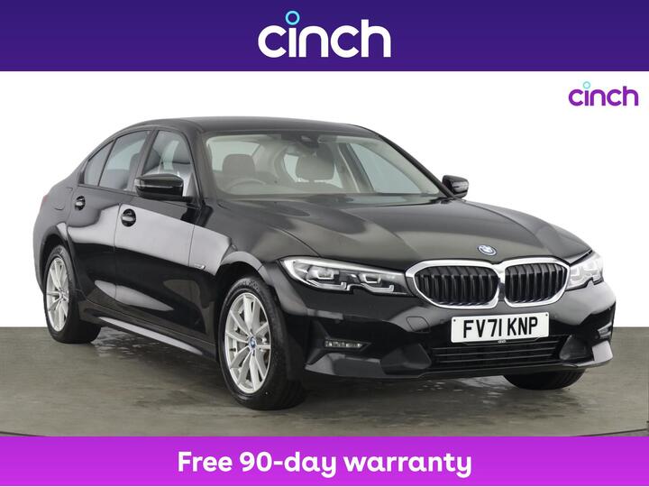 BMW 3 Series 2.0 330e 12kWh SE Pro Auto Euro 6 (s/s) 4dr BMW 3 Series 2.0 330e 12kWh SE Pro Auto Euro 6 (s/s) 4dr