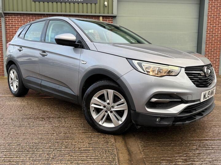Vauxhall GRANDLAND X 1.5 Turbo D BlueInjection SE Euro 6 (s/s) 5dr