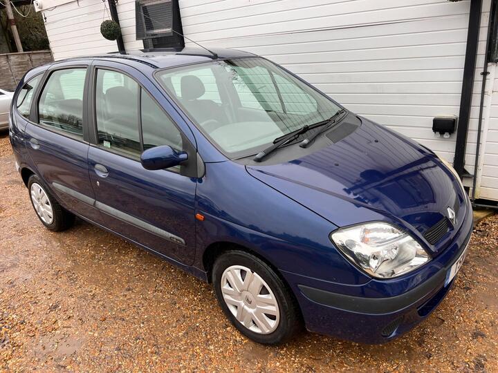 Renault Scenic 1.6 16v Expression 5dr