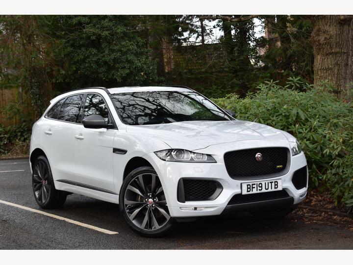Jaguar F-PACE 2.0 P300 300 Sport Auto AWD Euro 6 (s/s) 5dr Jaguar F-PACE 2.0 P300 300 Sport Auto AWD Euro 6 (s/s) 5dr