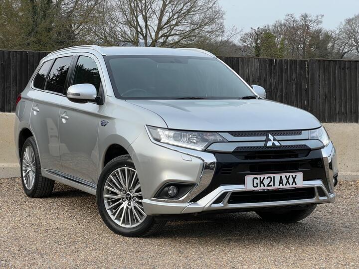 Mitsubishi Outlander 2.4h TwinMotor 13.8kWh Dynamic CVT 4WD Euro 6 (s/s) 5dr