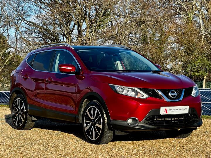 Nissan Qashqai 1.2 DIG-T Tekna 2WD Euro 5 (s/s) 5dr
