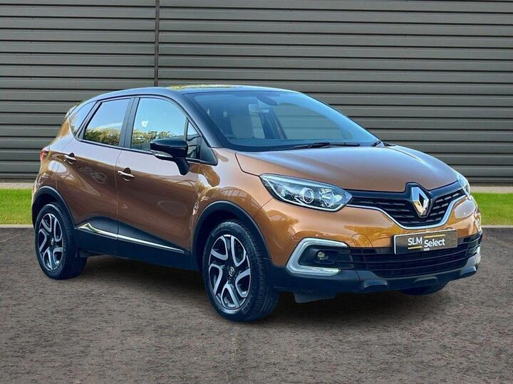 Renault Captur 1.5 DCi ENERGY Iconic Euro 6 (s/s) 5dr Renault Captur 1.5 DCi ENERGY Iconic Euro 6 (s/s) 5dr
