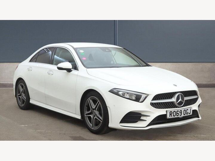 Mercedes-Benz A Class 2.0 A250 AMG Line (Premium) 7G-DCT Euro 6 (s/s) 4dr