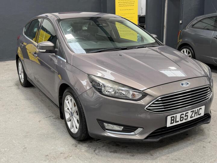 Ford Focus 1.0T EcoBoost Titanium Euro 6 (s/s) 5dr