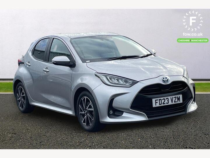 Toyota Yaris 1.5 VVT-h Design E-CVT Euro 6 (s/s) 5dr
