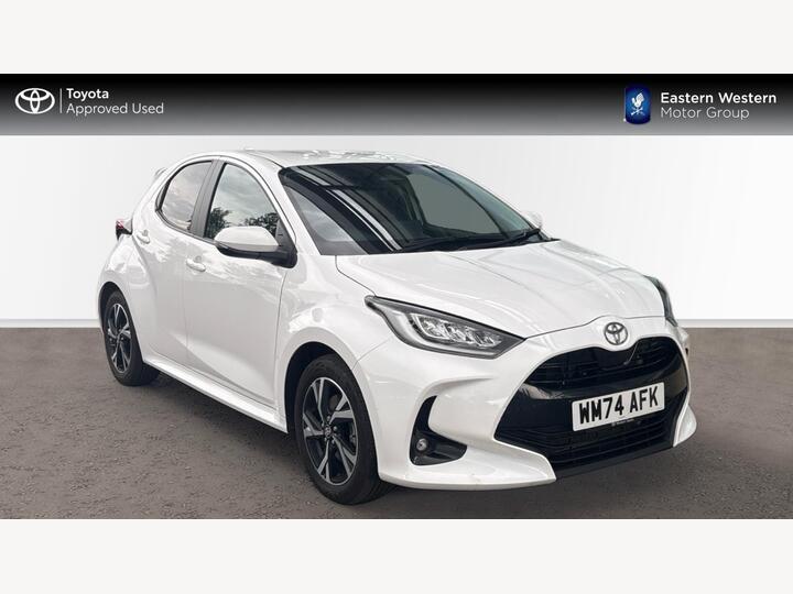 Toyota Yaris 1.5 VVT-h Design E-CVT Euro 6 (s/s) 5dr