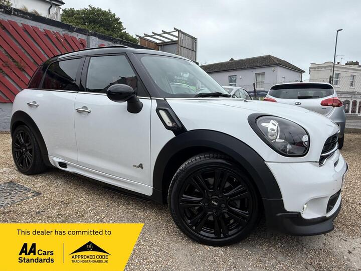 MINI Countryman 1.6 Cooper S Auto ALL4 Euro 5 5dr MINI Countryman 1.6 Cooper S Auto ALL4 Euro 5 5dr