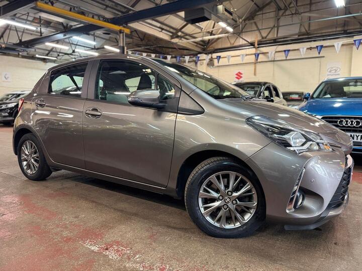 Toyota Yaris 1.5 VVT-i Icon Tech Euro 6 5dr