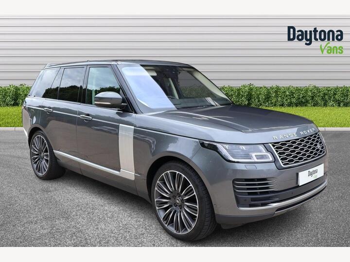 Land Rover RANGE ROVER 4.4 SD V8 Vogue SE Auto 4WD Euro 6 (s/s) 5dr Land Rover RANGE ROVER 4.4 SD V8 Vogue SE Auto 4WD Euro 6 (s/s) 5dr