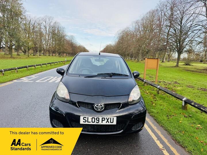 Toyota AYGO 1.0 VVT-i Black Euro 4 3dr (AC)