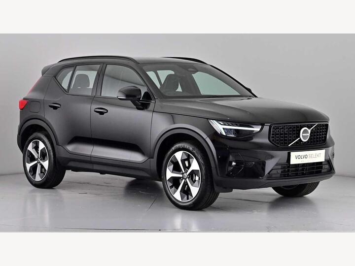 Volvo XC40 2.0 B3 MHEV Plus Dark DCT Auto Euro 6 (s/s) 5dr