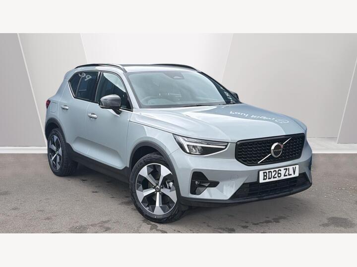 Volvo XC40 2.0 B4 MHEV Plus Dark DCT Auto Euro 6 (s/s) 5dr