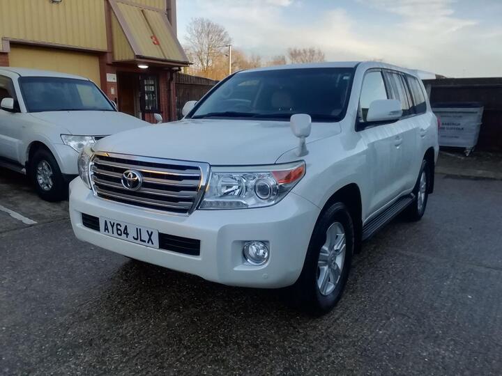 Toyota Land Cruiser V8 Amazon 4600 Petrol 8 Seat Ulez 2015 Toyota Land Cruiser V8 Amazon 4600 Petrol 8 Seat Ulez 2015