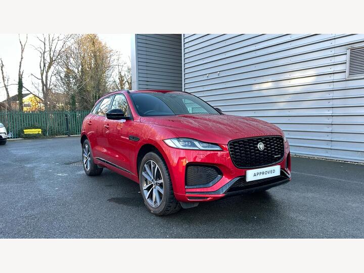 Jaguar F-PACE 2.0 D200 MHEV R-Dynamic SE Black Auto AWD Euro 6 (s/s) 5dr Jaguar F-PACE 2.0 D200 MHEV R-Dynamic SE Black Auto AWD Euro 6 (s/s) 5dr