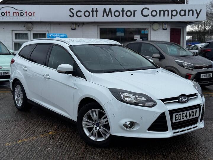 Ford FOCUS 1.0T EcoBoost Titanium Navigator Euro 5 (s/s) 5dr