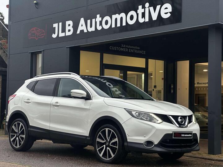 Nissan Qashqai 1.5 DCi Tekna 2WD Euro 5 (s/s) 5dr
