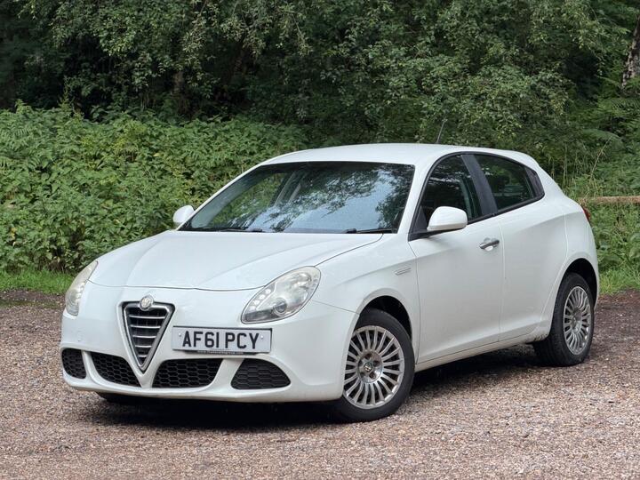 Alfa Romeo Giulietta 1.6 JTDM-2 Turismo Euro 5 (s/s) 5dr