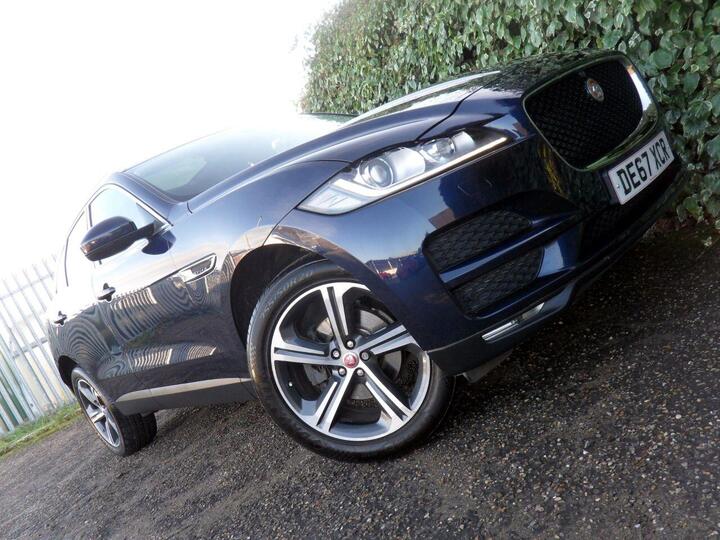 Jaguar F-PACE 2.0 D180 Portfolio Auto AWD Euro 6 (s/s) 5dr Jaguar F-PACE 2.0 D180 Portfolio Auto AWD Euro 6 (s/s) 5dr