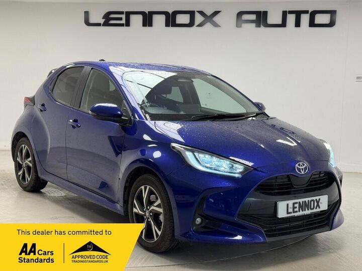Toyota Yaris 1.5 VVT-h Design E-CVT Euro 6 (s/s) 5dr