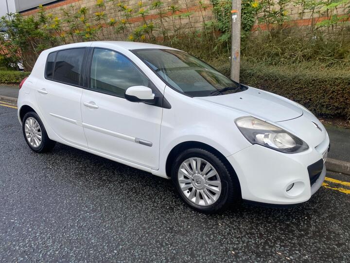 Renault Clio 1.5 DCi Expression + Euro 5 5dr Renault Clio 1.5 DCi Expression + Euro 5 5dr
