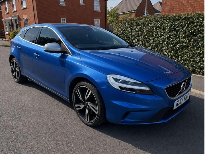 Volvo V40 1.5 T2 R-Design Pro Auto Euro 6 (s/s) 5dr