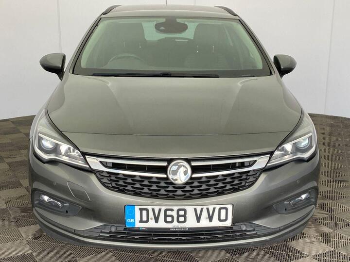 Vauxhall ASTRA 1.6 CDTi EcoTEC BlueInjection Tech Line Nav Sports Tourer Euro 6 (s/s) 5dr