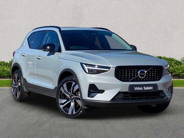 Volvo XC40 2.0 B4 MHEV Ultra Dark DCT Auto Euro 6 (s/s) 5dr