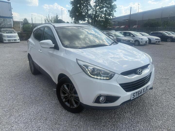 Hyundai Ix35 1.7 CRDi SE Euro 5 (s/s) 5dr (Nav) Hyundai Ix35 1.7 CRDi SE Euro 5 (s/s) 5dr (Nav)