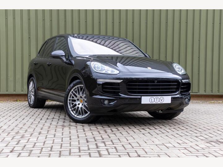 Porsche Cayenne 3.0 TD V6 TiptronicS 4WD Euro 6 (s/s) 5dr Porsche Cayenne 3.0 TD V6 TiptronicS 4WD Euro 6 (s/s) 5dr