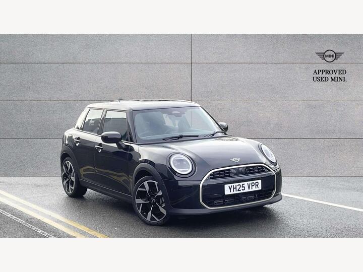MINI Cooper 1.5C Exclusive Steptronic Euro 6 (s/s) 5dr