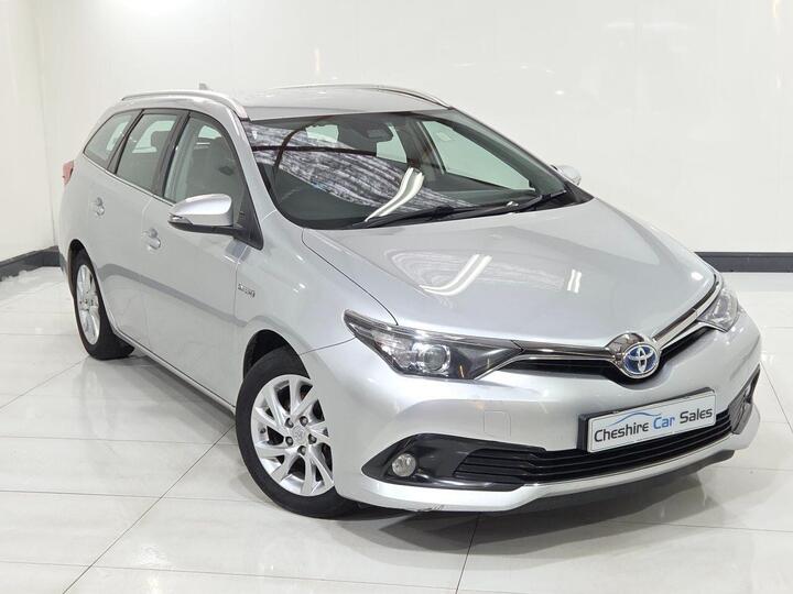 Toyota AURIS 1.8 VVT-h Icon Touring Sports CVT Euro 6 (s/s) 5dr