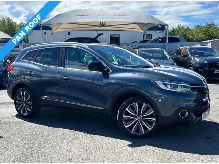 Renault KADJAR 1.2 TCe Signature Nav Euro 6 (s/s) 5dr Renault KADJAR 1.2 TCe Signature Nav Euro 6 (s/s) 5dr