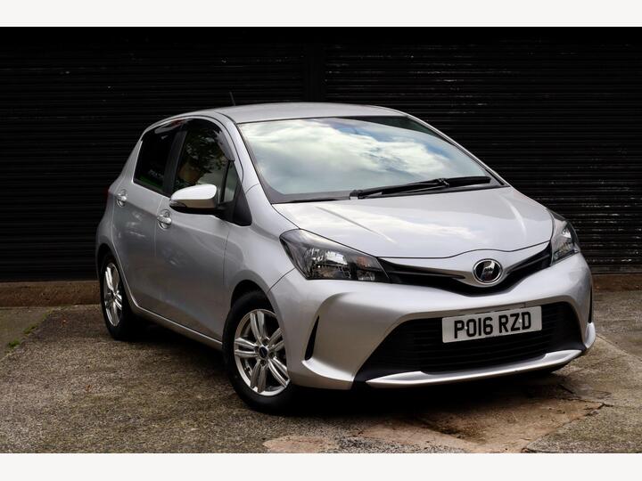 Toyota Yaris 1.33 DUAL VVT-I ICON Automatic 5DR