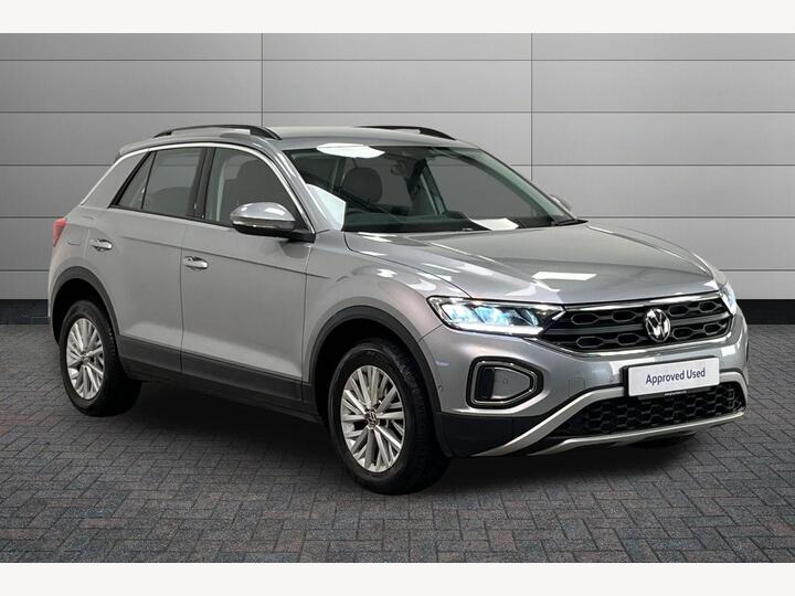 Volkswagen T-Roc 1.0 TSI Life Euro 6 (s/s) 5dr Volkswagen T-Roc 1.0 TSI Life Euro 6 (s/s) 5dr
