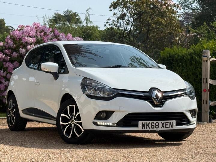 Renault Clio 0.9 TCe Play Euro 6 (s/s) 5dr