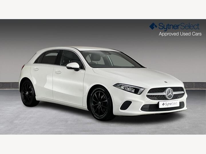 Mercedes-Benz A CLASS 1.5 A180d Sport 7G-DCT Euro 6 (s/s) 5dr Mercedes-Benz A CLASS 1.5 A180d Sport 7G-DCT Euro 6 (s/s) 5dr