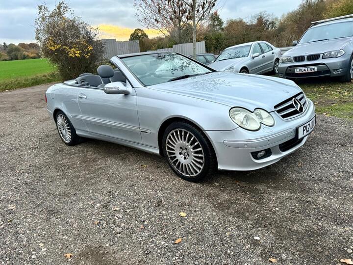Mercedes-Benz CLK 3.5 CLK350 Avantgarde Cabriolet 7G-Tronic 2dr Mercedes-Benz CLK 3.5 CLK350 Avantgarde Cabriolet 7G-Tronic 2dr