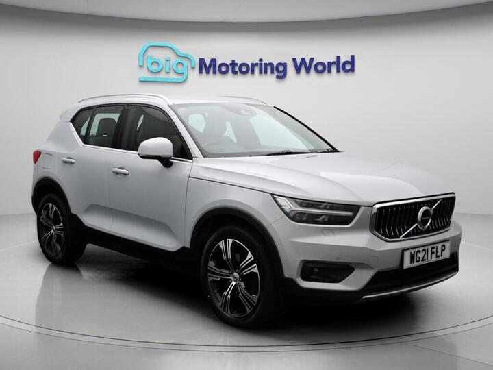 Volvo XC40 2.0 B4 MHEV Inscription Pro Auto Euro 6 (s/s) 5dr