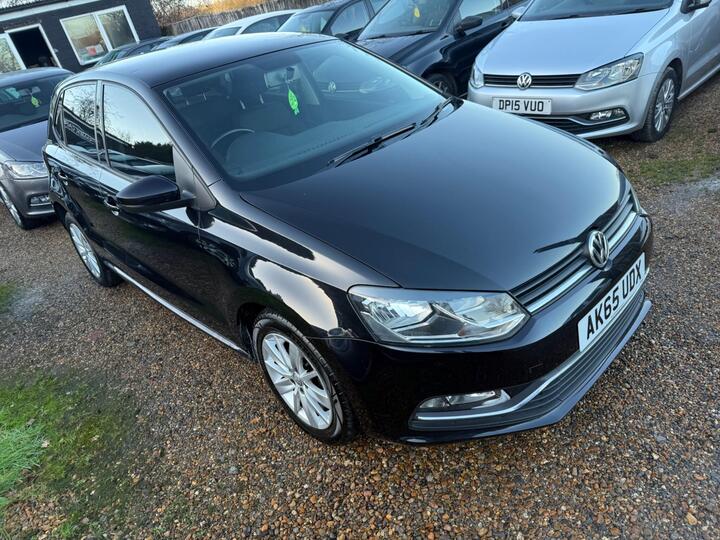 Volkswagen Polo 1.2 TSI BlueMotion Tech SE Euro 6 (s/s) 5dr Volkswagen Polo 1.2 TSI BlueMotion Tech SE Euro 6 (s/s) 5dr