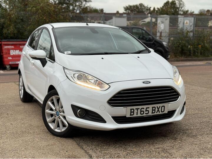 Ford Fiesta 1.0T EcoBoost Titanium Euro 6 (s/s) 5dr