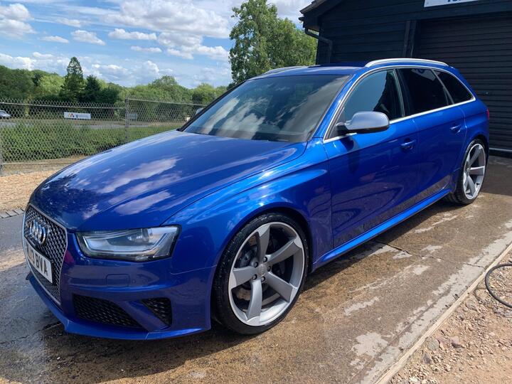 Audi RS4 Avant 4.2 FSI V8 S Tronic Quattro Euro 5 5dr