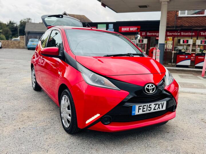 Toyota AYGO 1.0 VVT-i X-play Euro 5 5dr Euro 5