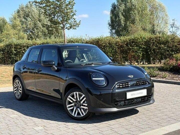 MINI Cooper 1.5C Classic Steptronic Euro 6 (s/s) 5dr